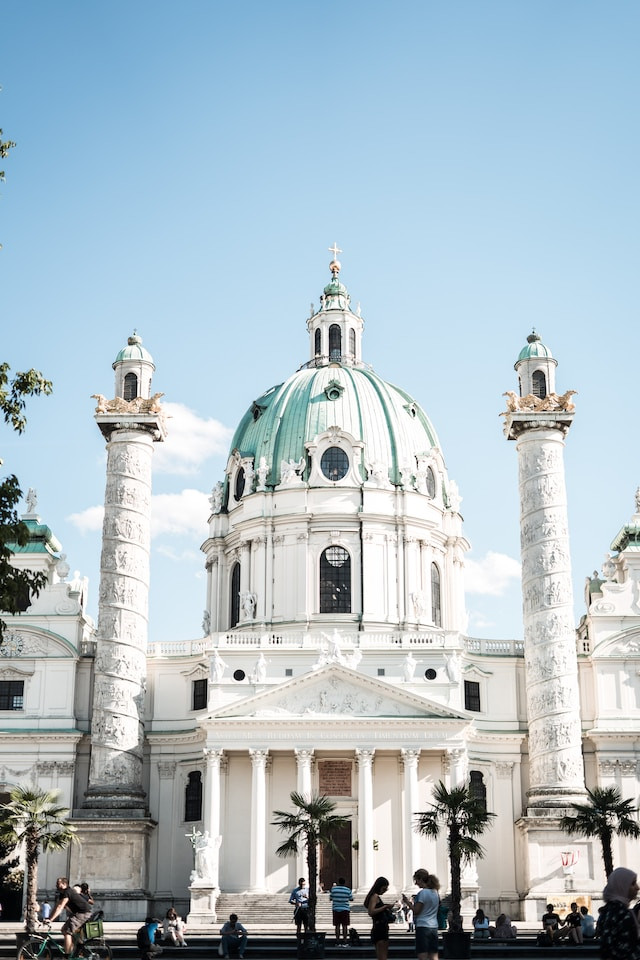 What do I need to open a bank account in Austria?