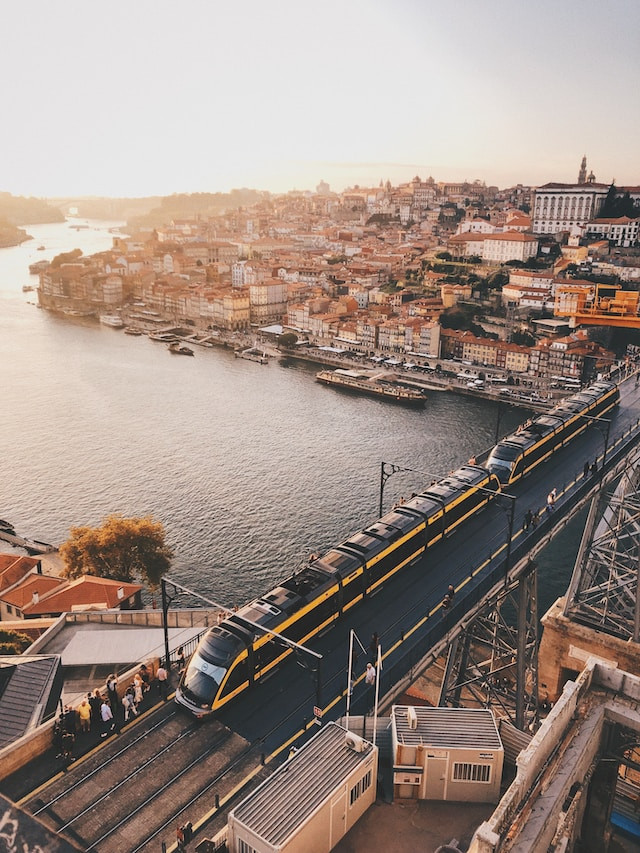 living, working in Portugal as digital nomad and expat