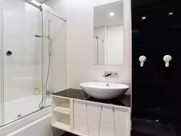 Bathroom 2