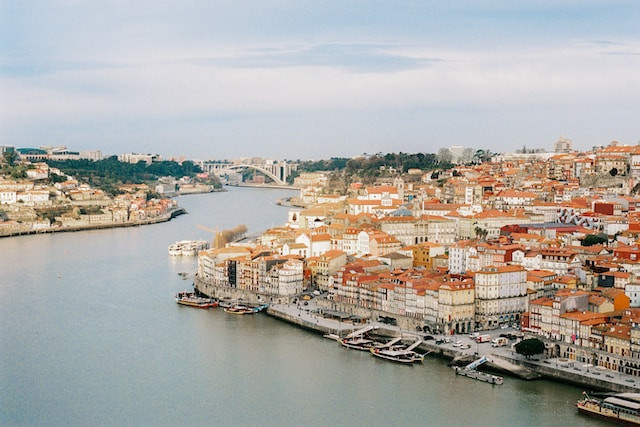 living in Porto, Portugal - digital nomad, expat, expatriate, tips, info,  