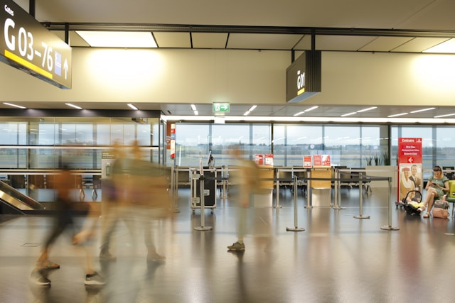 Visas for vienna, entering airport, entering vienna