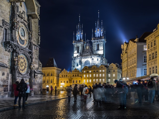 living in Prague, Czech republic - digital nomad, expat, expatriate, tips, info