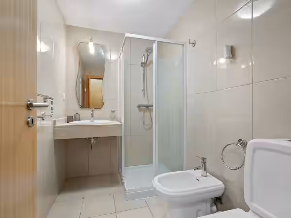 Bathroom 2